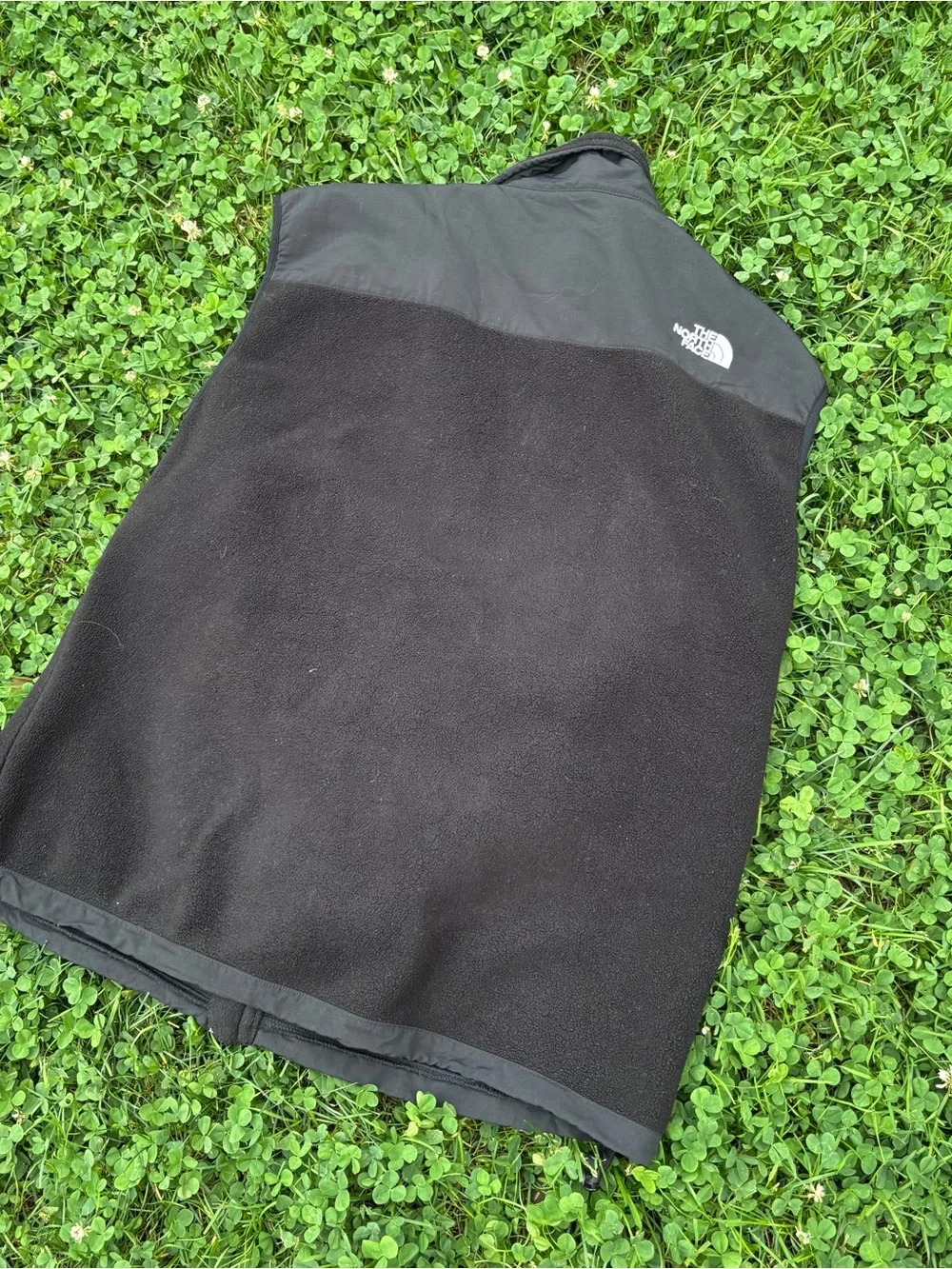 The North Face Men's Black Fleece & Nylon Vest